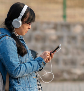 Borderless Living: Stay Online, Stay in Demand